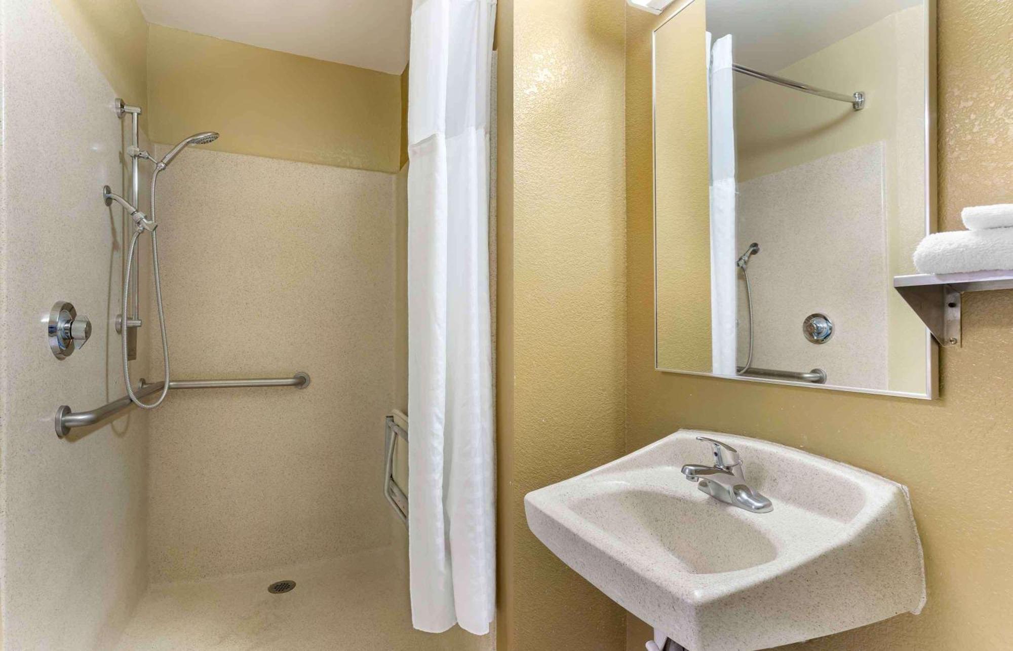 Extended Stay America Suites - Livermore - Airway Blvd Экстерьер фото
